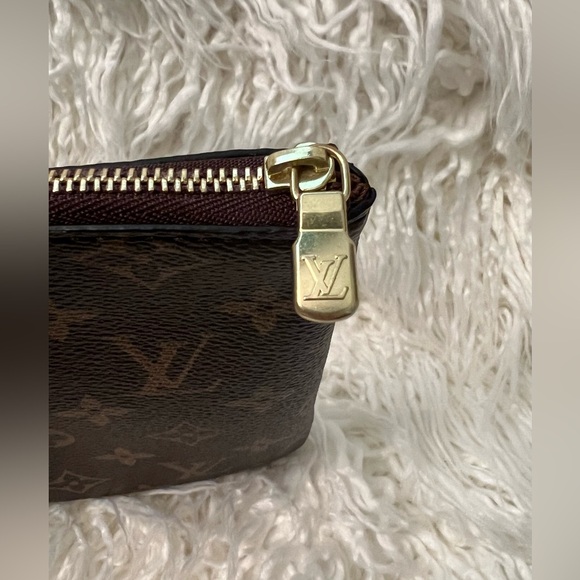 Louis Vuitton Monogram Etui Voyage PM Pouch - Picture 8 of 12